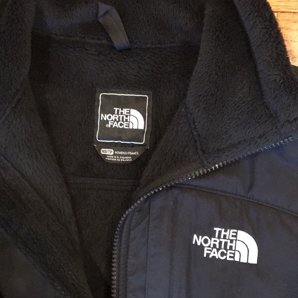 North Face - Picture 2 of 3